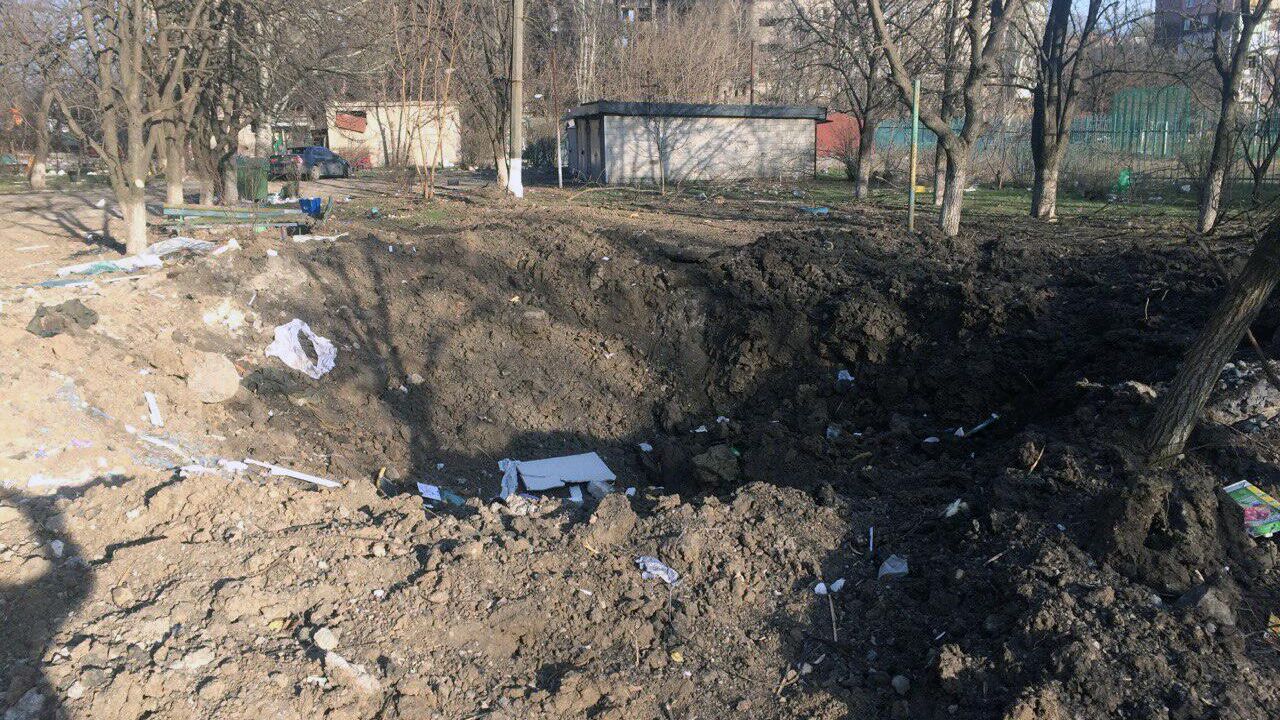 Воронка от бомбы, упавшей с самолета Воронка от бомбы, упавшей с самолета - РИА Новости, 1920, 03.04.2022
