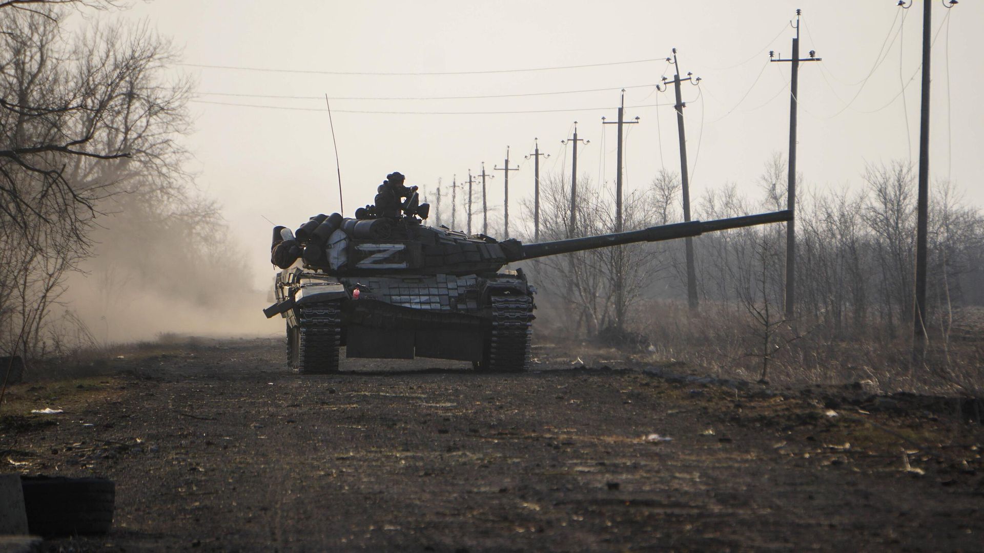 Танк Т-72 Вооруженных сил ДНР в районе села Славного Донецкой области Танк Т-72 Вооруженных сил ДНР в районе села Славного Донецкой области - РИА Новости, 1920, 29.03.2022