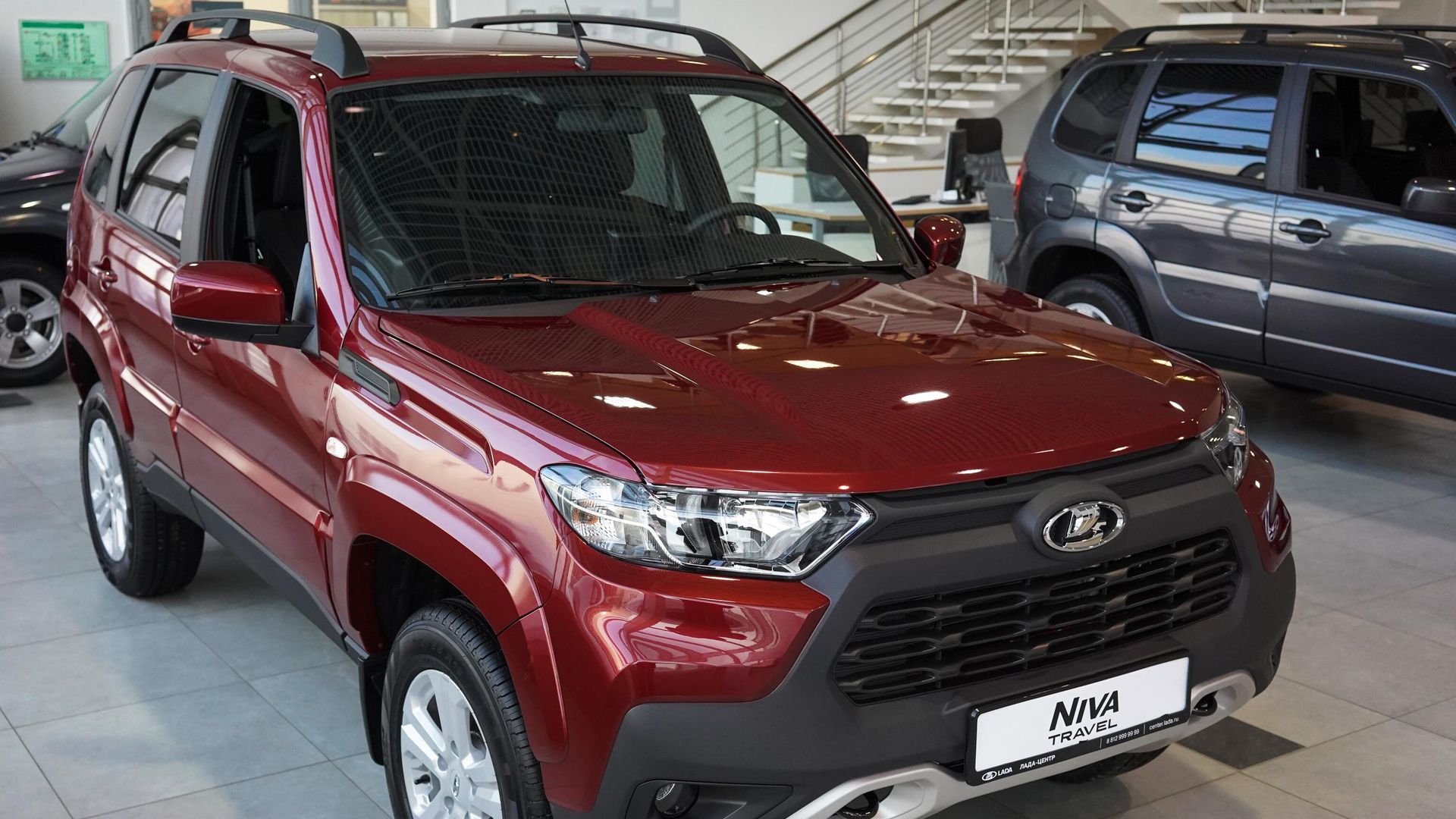 Автомобиль LADA Niva Travel в Санкт-Петербургском дилерском салоне LADA - РИА Новости, 1920, 15.08.2022