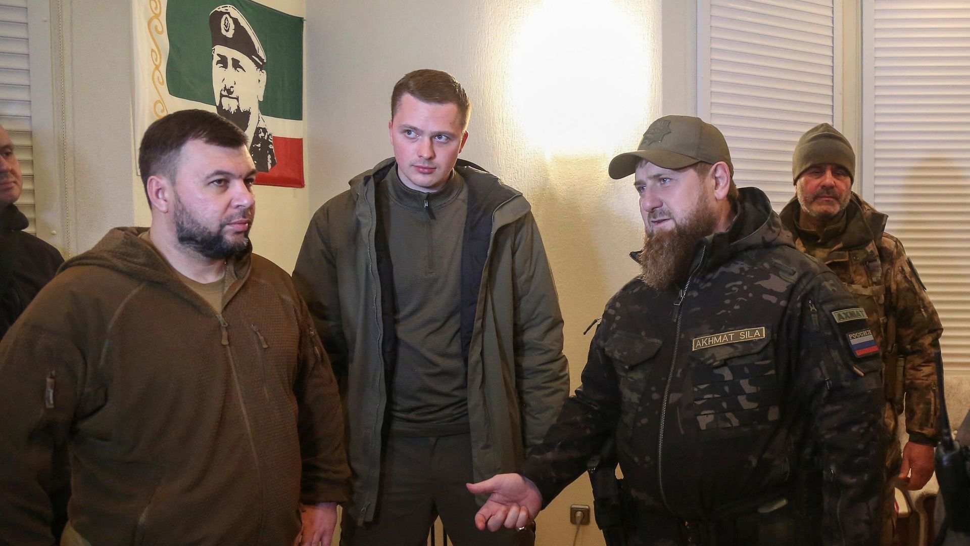 Глава ДНР Денис Пушилин и глава Чечни Рамзан Кадыров во время встречи в Мариуполе Глава ДНР Денис Пушилин и глава Чечни Рамзан Кадыров во время встречи в Мариуполе - РИА Новости, 1920, 28.03.2022