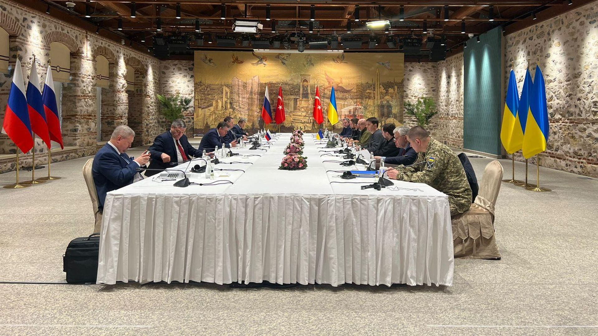 Российско-украинские переговоры во дворце Долмабахче в Стамбуле Российско-украинские переговоры во дворце Долмабахче в Стамбуле - РИА Новости, 1920, 01.04.2022