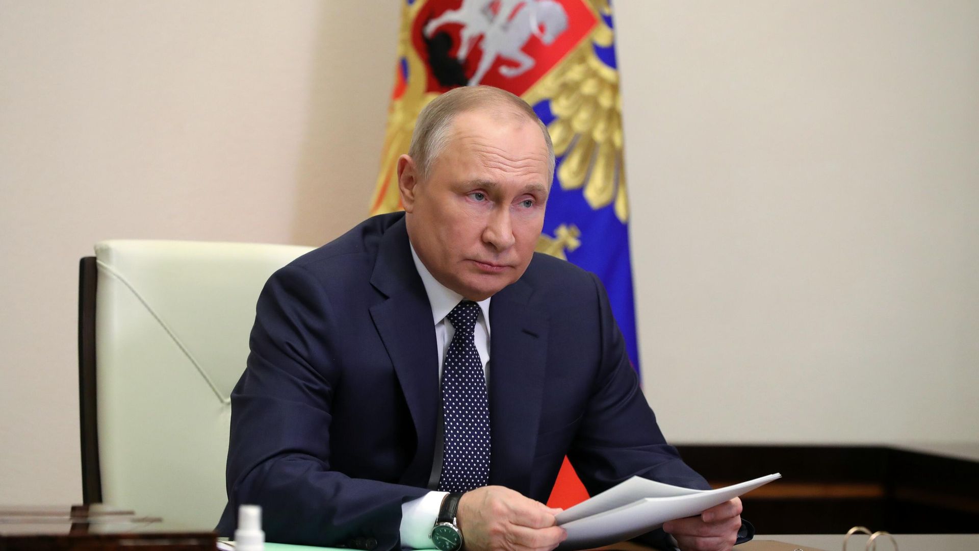 Президент России Владимир Путин проводит в режиме видеоконференции совещание по развитию авиаперевозок и авиастроения Президент России Владимир Путин проводит в режиме видеоконференции совещание по развитию авиаперевозок и авиастроения - РИА Новости, 1920, 01.04.2022