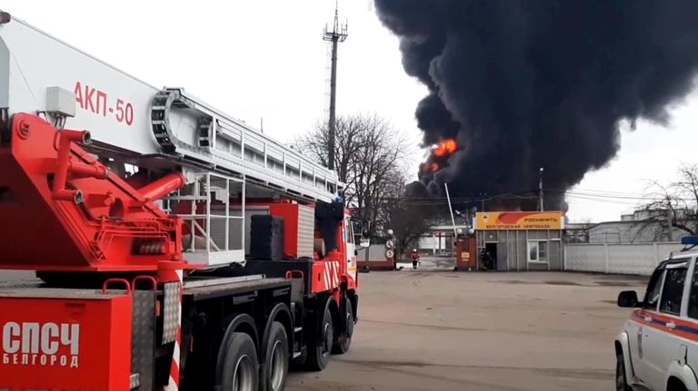 Пожар на нефтебазе в Белгородской области Пожар на нефтебазе в Белгородской области