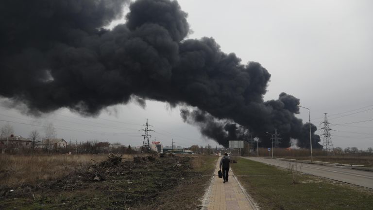 Столб дыма от пожара в Белгороде Столб дыма от пожара в Белгороде
