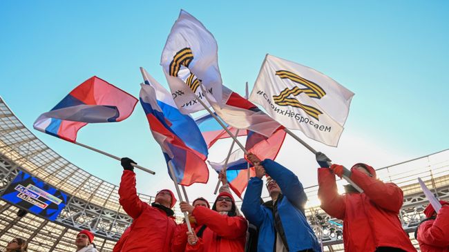 Митинг-концерт, посвященный воссоединению Крыма с Россией Митинг-концерт, посвященный воссоединению Крыма с Россией