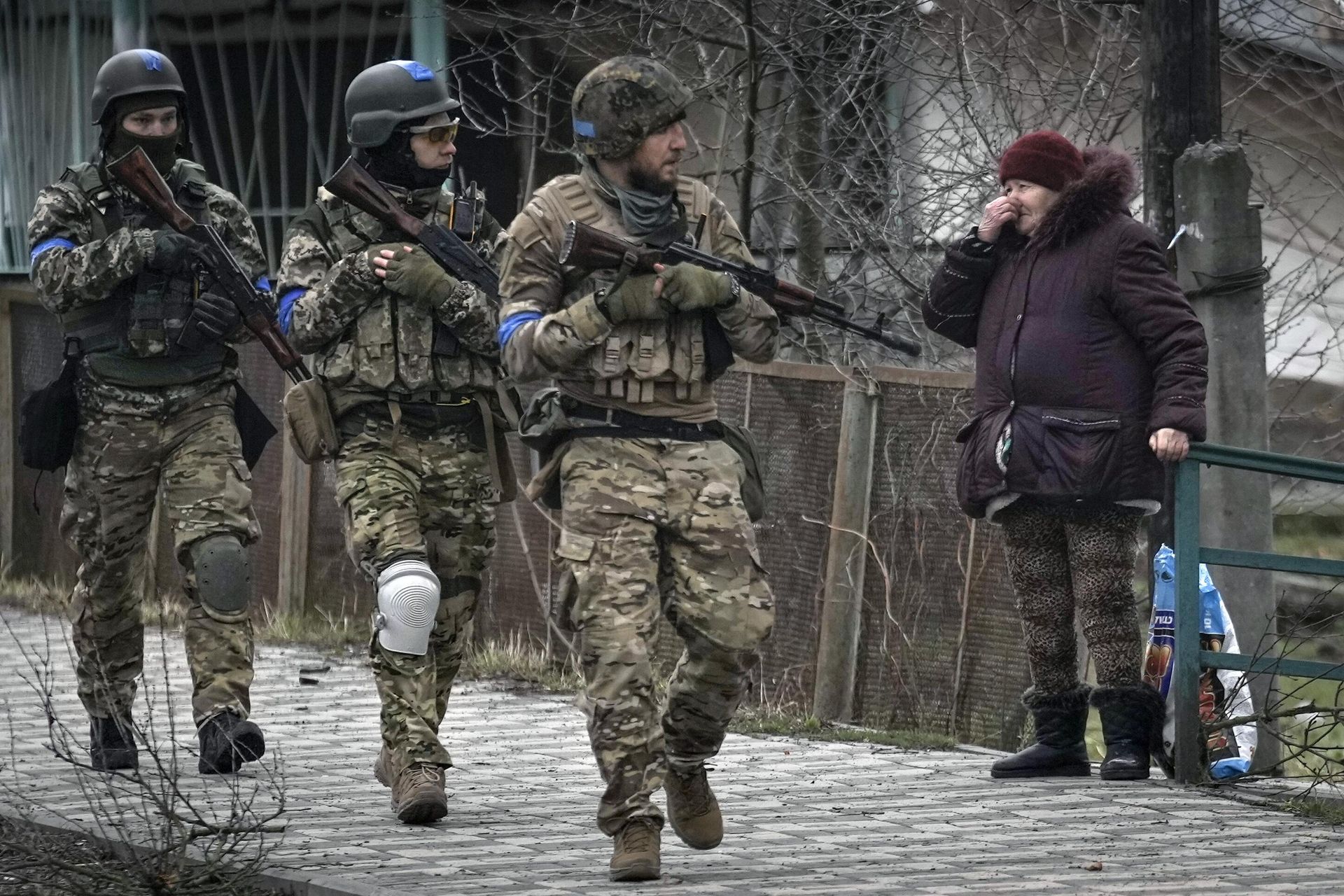 Украинские военные в городе Буча Украинские военные в городе Буча - РИА Новости, 1920, 06.04.2022