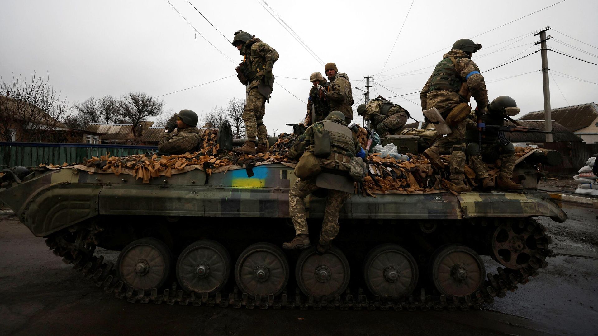 Украинские военные в городе Буча Украинские военные в городе Буча - РИА Новости, 1920, 09.04.2022