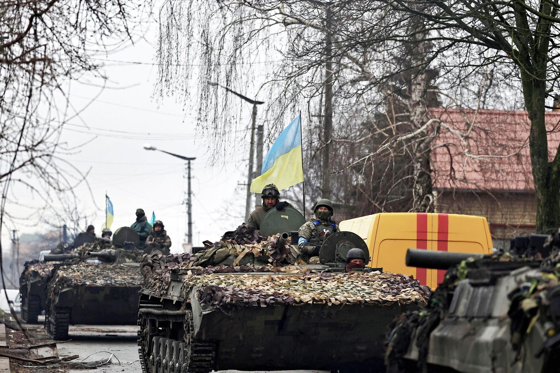 Украинские военные в городе Буча Украинские военные в городе Буча - РИА Новости, 1920, 06.04.2022