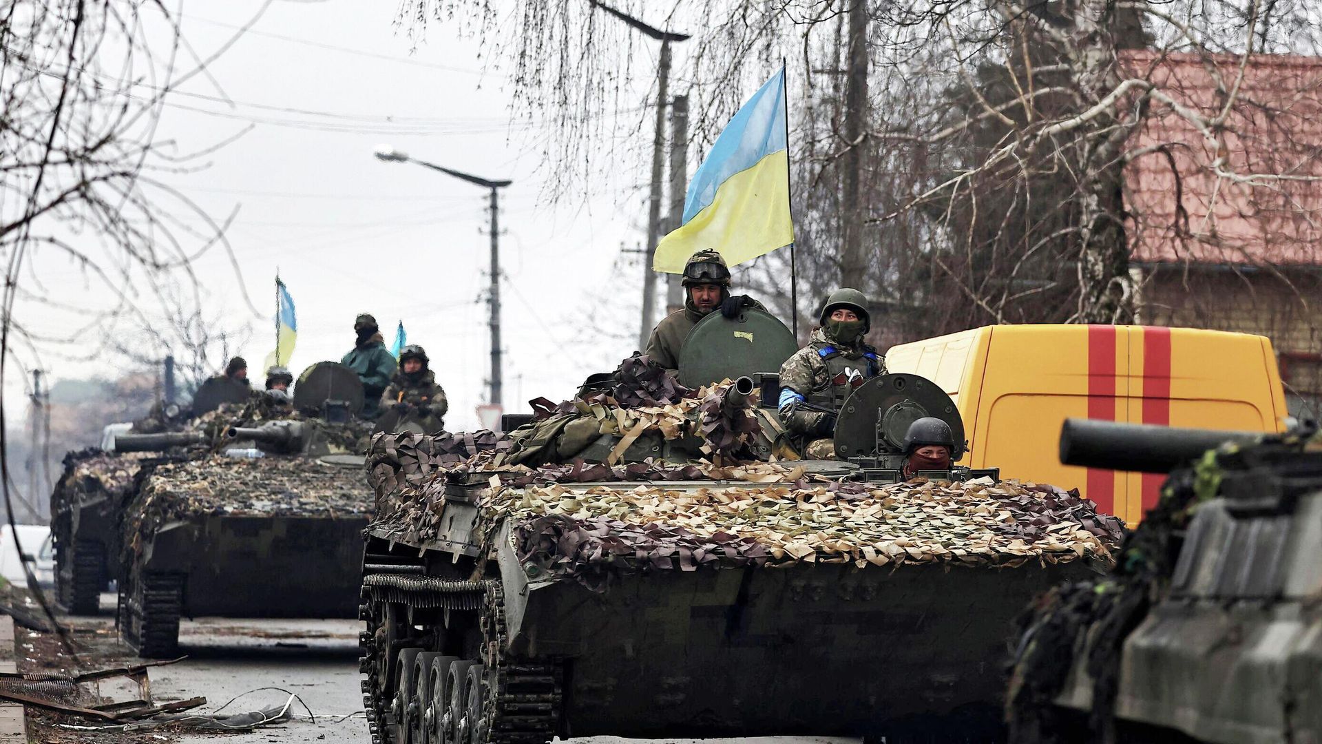 Украинские военные в городе Буча Украинские военные в городе Буча - РИА Новости, 1920, 07.04.2022