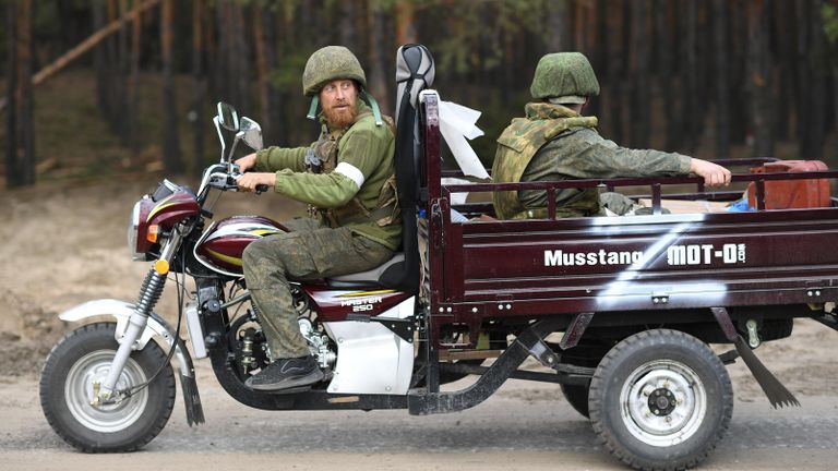 Бойцы Народной милиции ЛНР под Северодонецком Бойцы Народной милиции ЛНР под Северодонецком