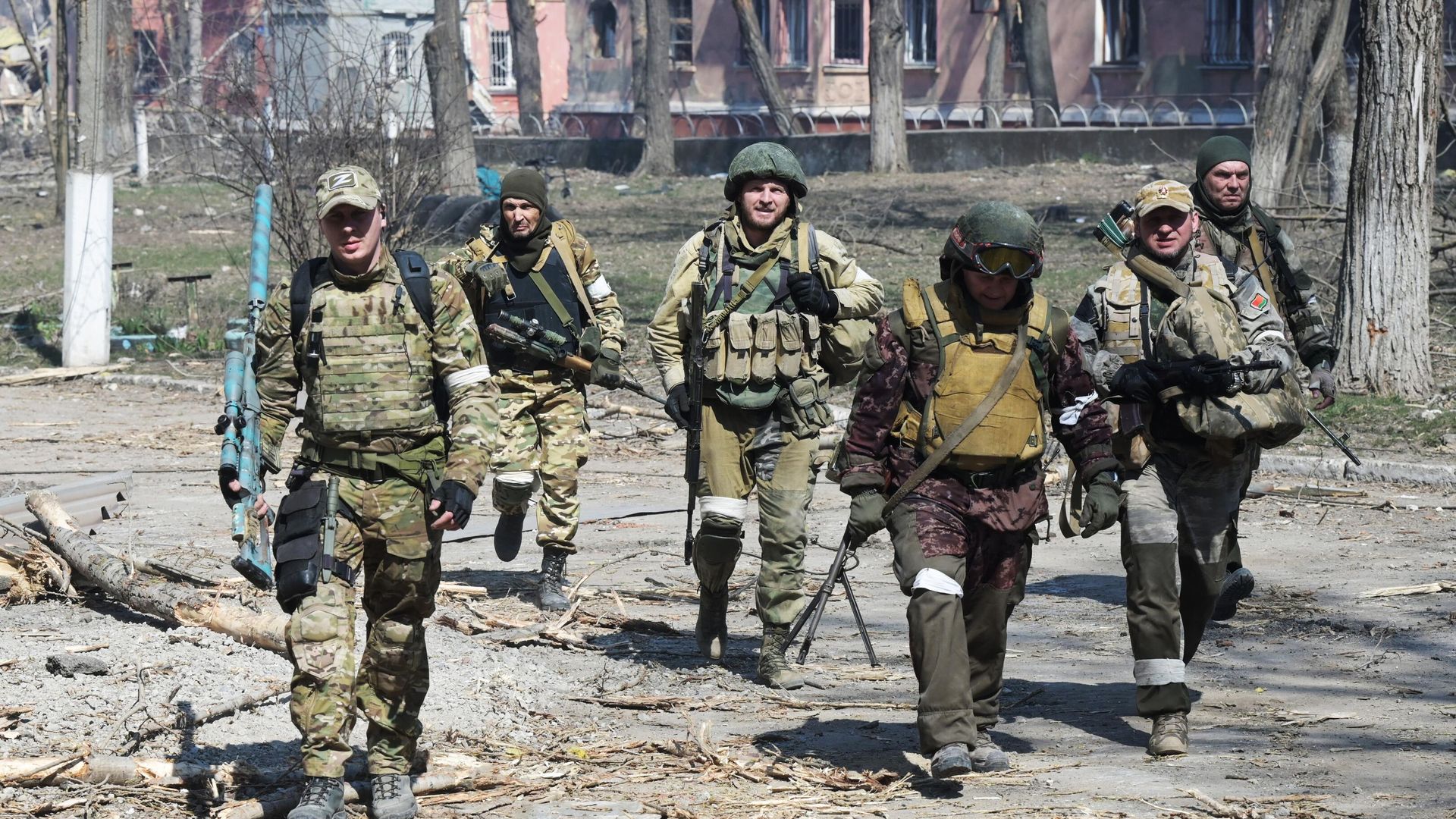 Военнослужащие Народной милиции ДНР в Мариуполе - РИА Новости, 1920, 01.05.2022