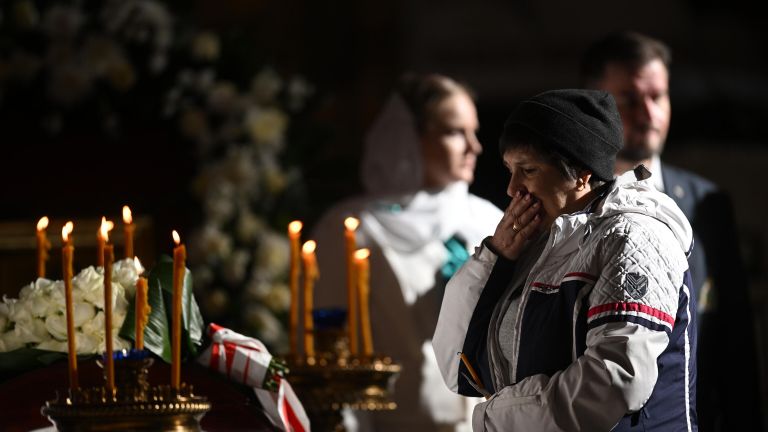 Прощание с руководителем фракции ЛДПР Владимиром Жириновским после отпевания в храме Христа Спасителя в Москве Прощание с руководителем фракции ЛДПР Владимиром Жириновским после отпевания в храме Христа Спасителя в Москве