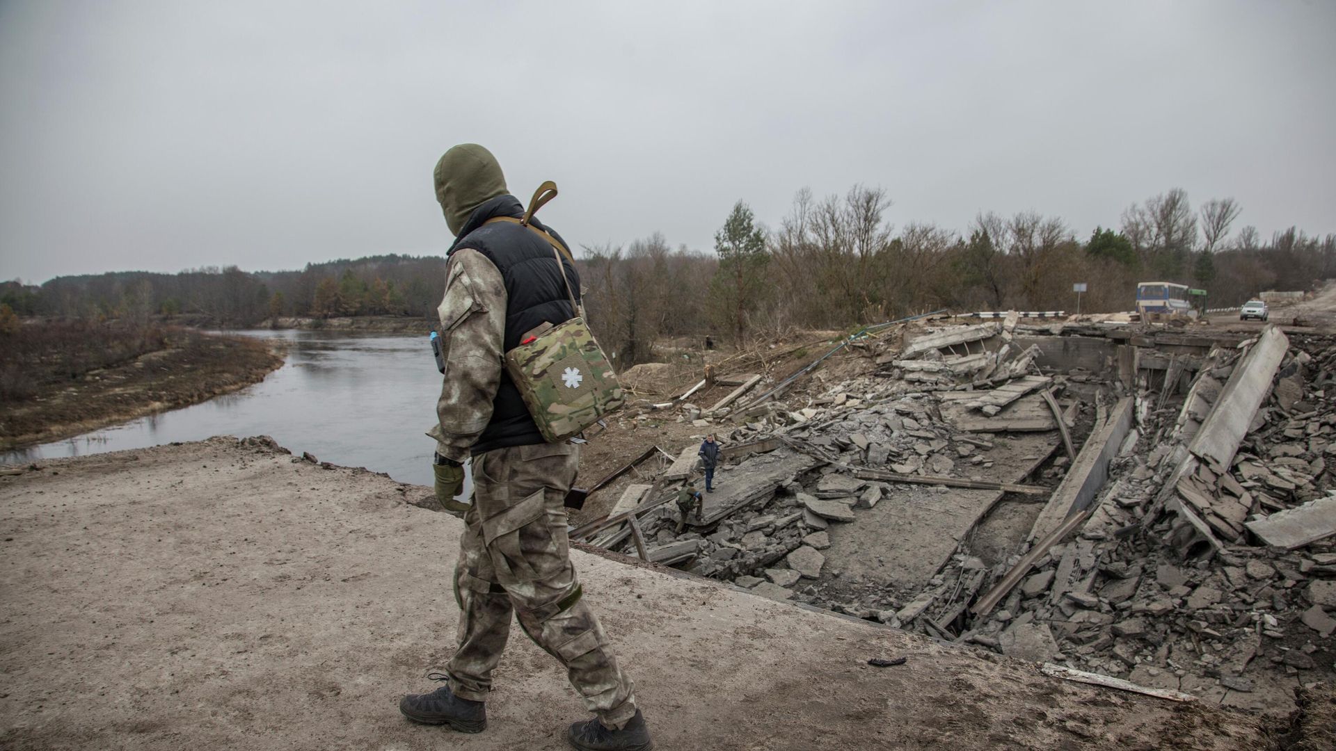 Военнослужащий ВСУ в Киевской области Военнослужащий ВСУ в Киевской области - РИА Новости, 1920, 14.04.2022