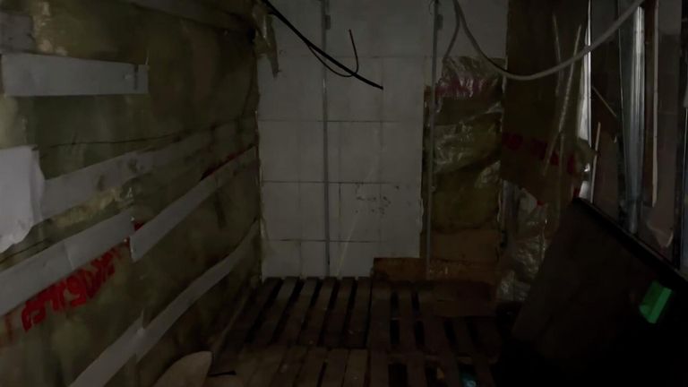 Пытки в тайной тюрьме Мариуполя Пытки в тайной тюрьме Мариуполя