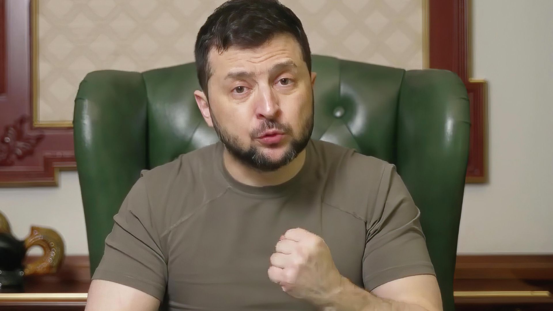 Президент Украины Владимир Зеленский во время телеобращения - РИА Новости, 1920, 12.07.2022