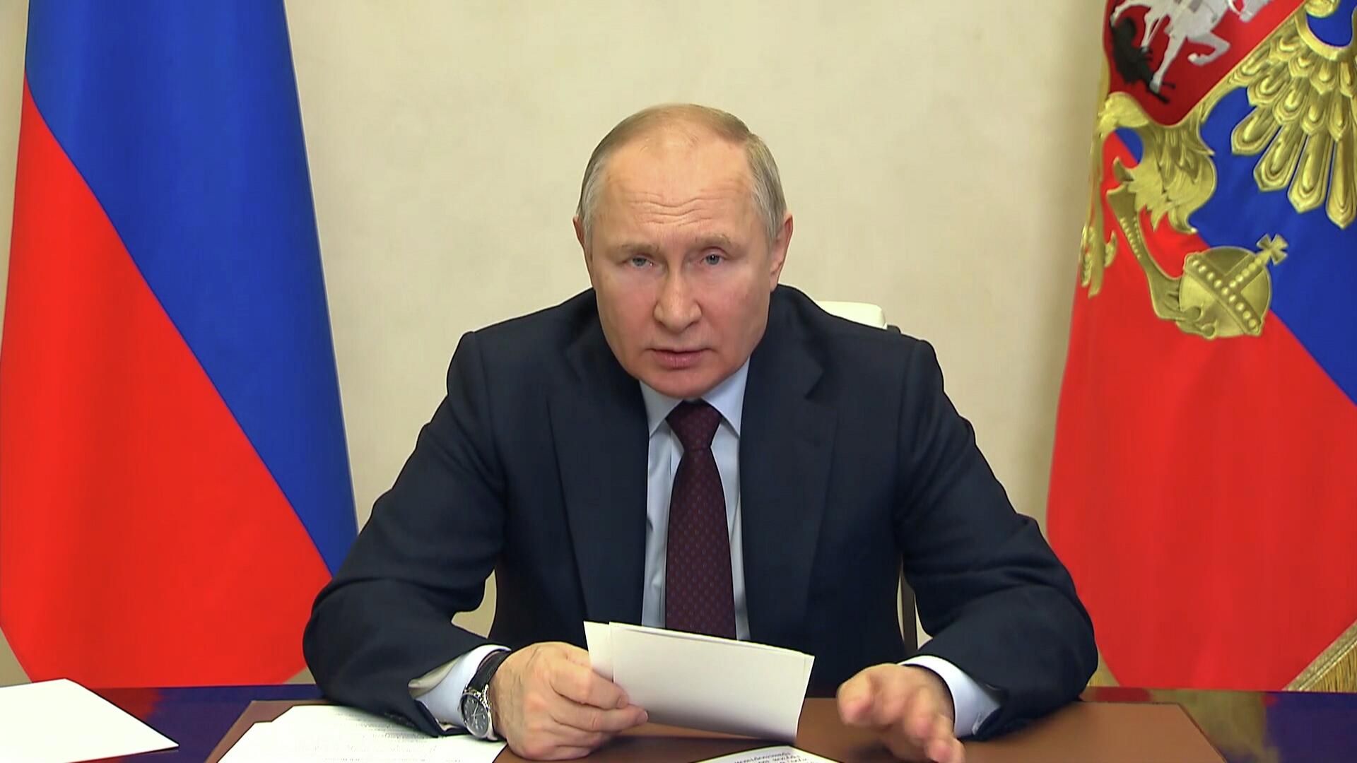 Путин заявил, что отказ от сотрудничества с Россией ударил по Европе Путин заявил, что отказ от сотрудничества с Россией ударил по Европе - РИА Новости, 1920, 13.04.2022