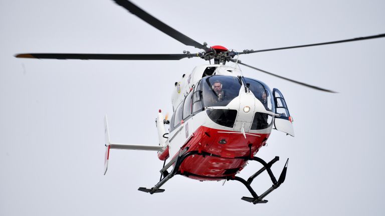Вертолет Eurocopter EC-145 МЧС России спасательной службы МЧС России на учениях Вертолет Eurocopter EC-145 МЧС России спасательной службы МЧС России на учениях