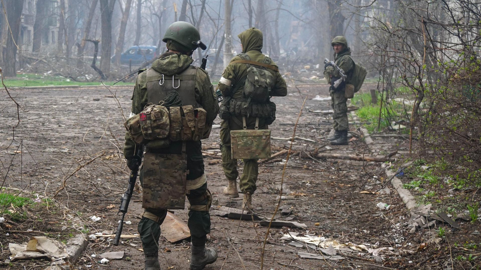 Военнослужащие НМ ДНР в кварталах, примыкающих к заводу Азовсталь в Мариуполе - РИА Новости, 1920, 16.04.2022