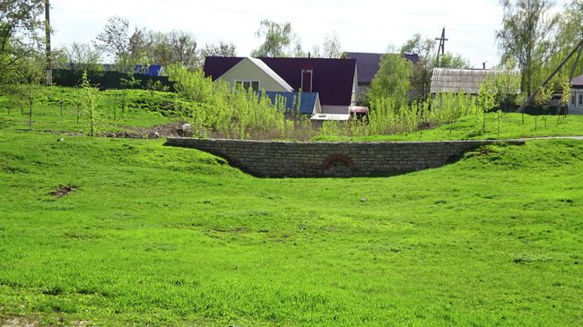 Городской парк, остатки валов крепости Ораниенбург Городской парк, остатки валов крепости Ораниенбург