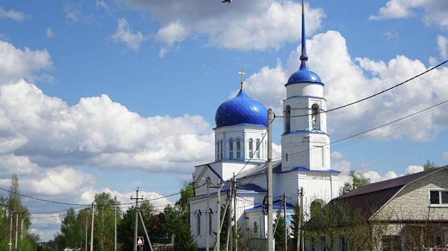 Никольская церковь в Заречье (1855 г.) Никольская церковь в Заречье (1855 г.)