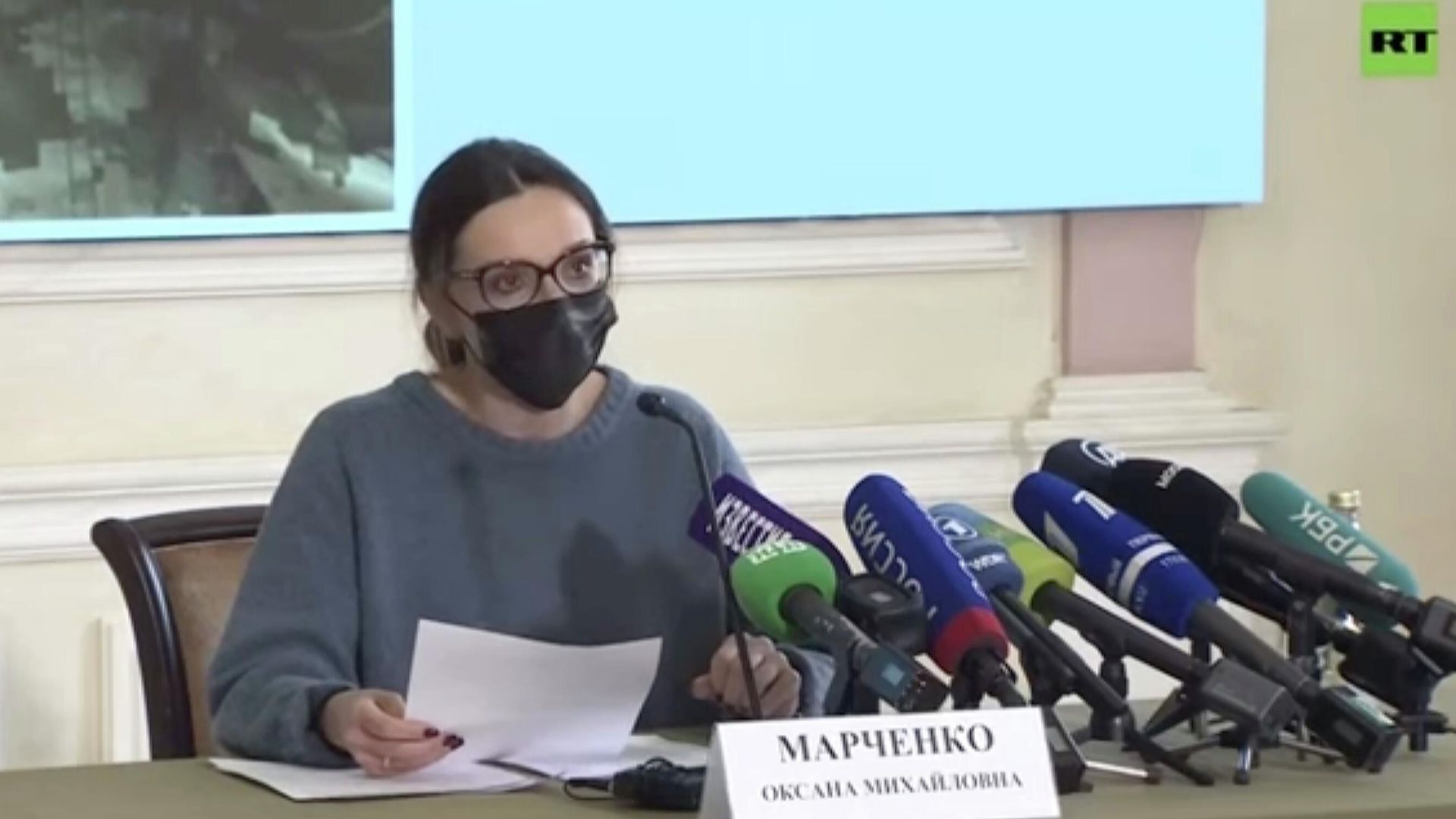 Жена украинского политика Виктора Медведчука Оксана Марченко во время пресс-конференции в Москве. Кадр из видео - РИА Новости, 1920, 15.04.2022