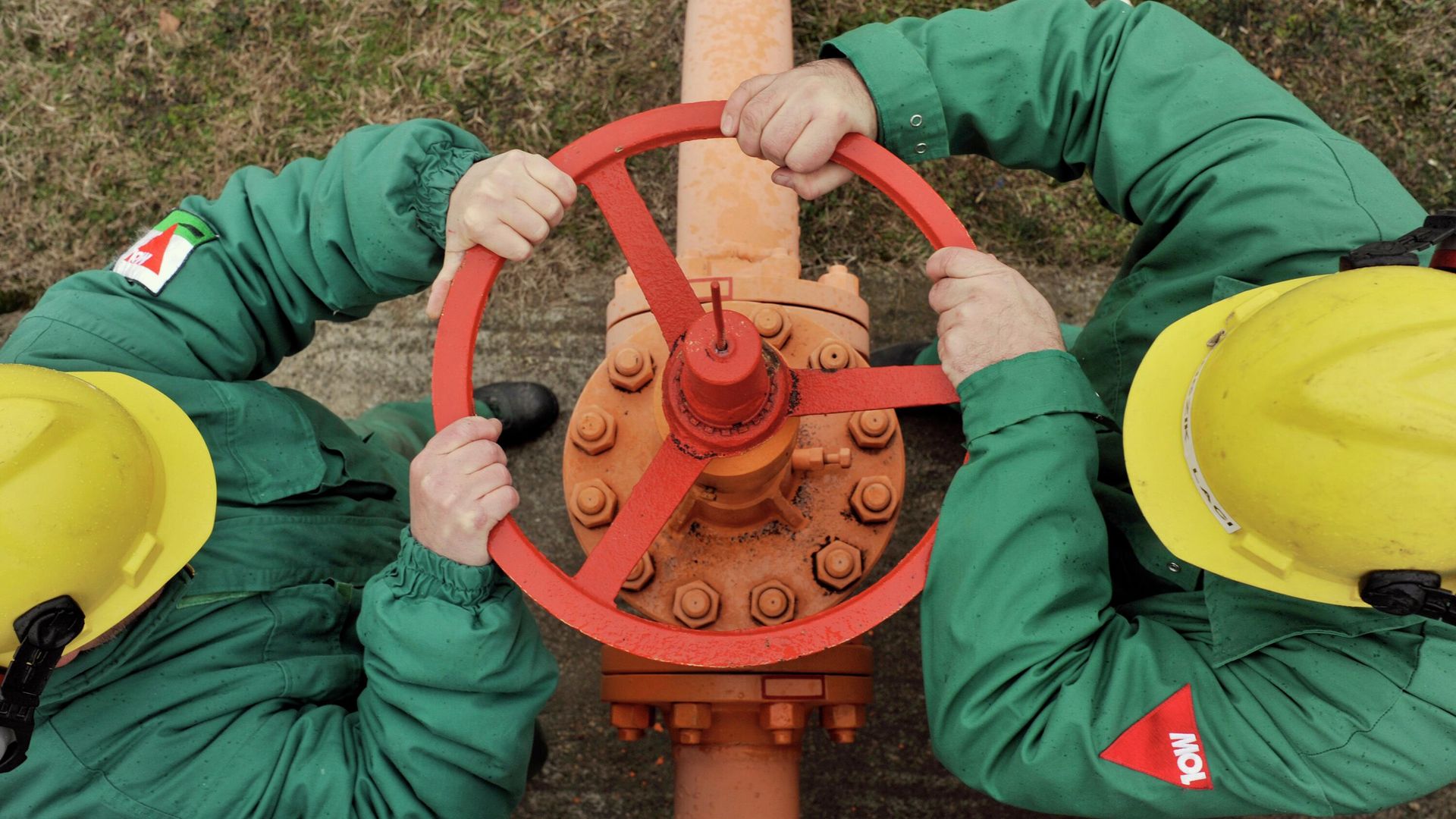 Рабочие на газораспределительной станции в Венгрии Рабочие на газораспределительной станции в Венгрии - РИА Новости, 1920, 01.05.2022