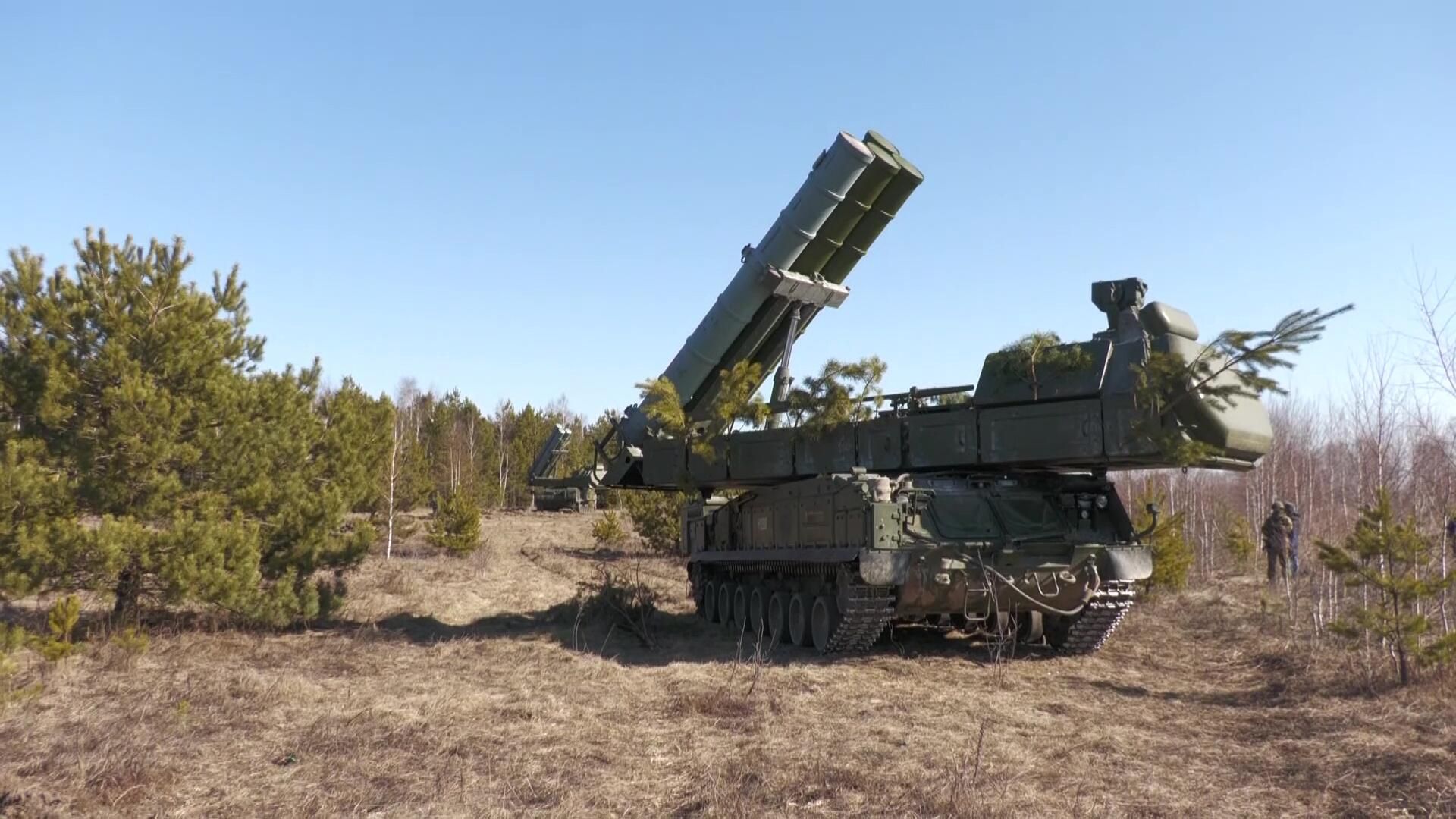 Зенитный ракетный комплекс Бук-МЗ Зенитный ракетный комплекс Бук-МЗ - РИА Новости, 1920, 18.04.2022
