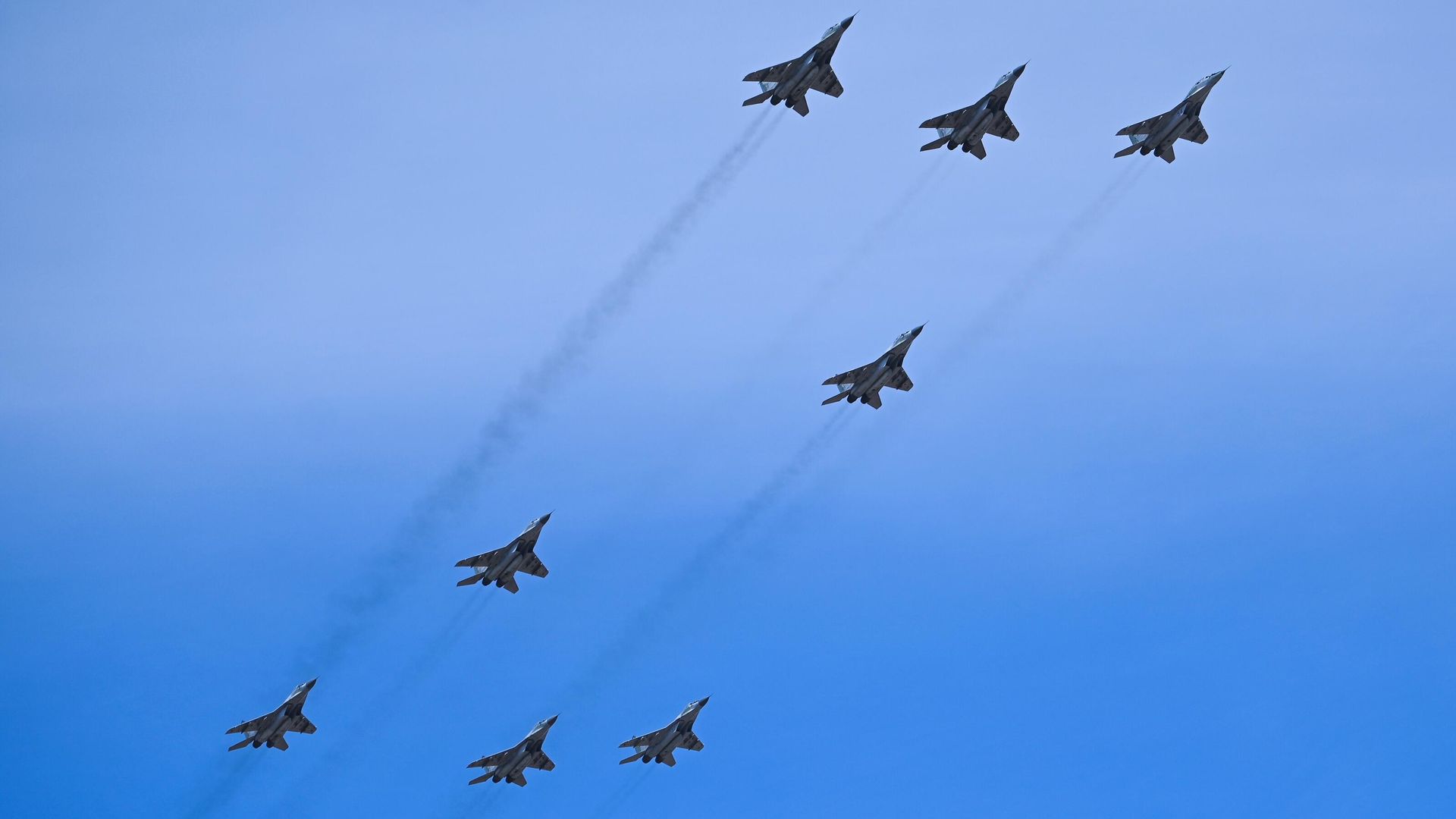 Истребители МиГ-29 на репетиции воздушной части парада Победы на полигоне Алабино Истребители МиГ-29 на репетиции воздушной части парада Победы на полигоне Алабино - РИА Новости, 1920, 29.04.2022