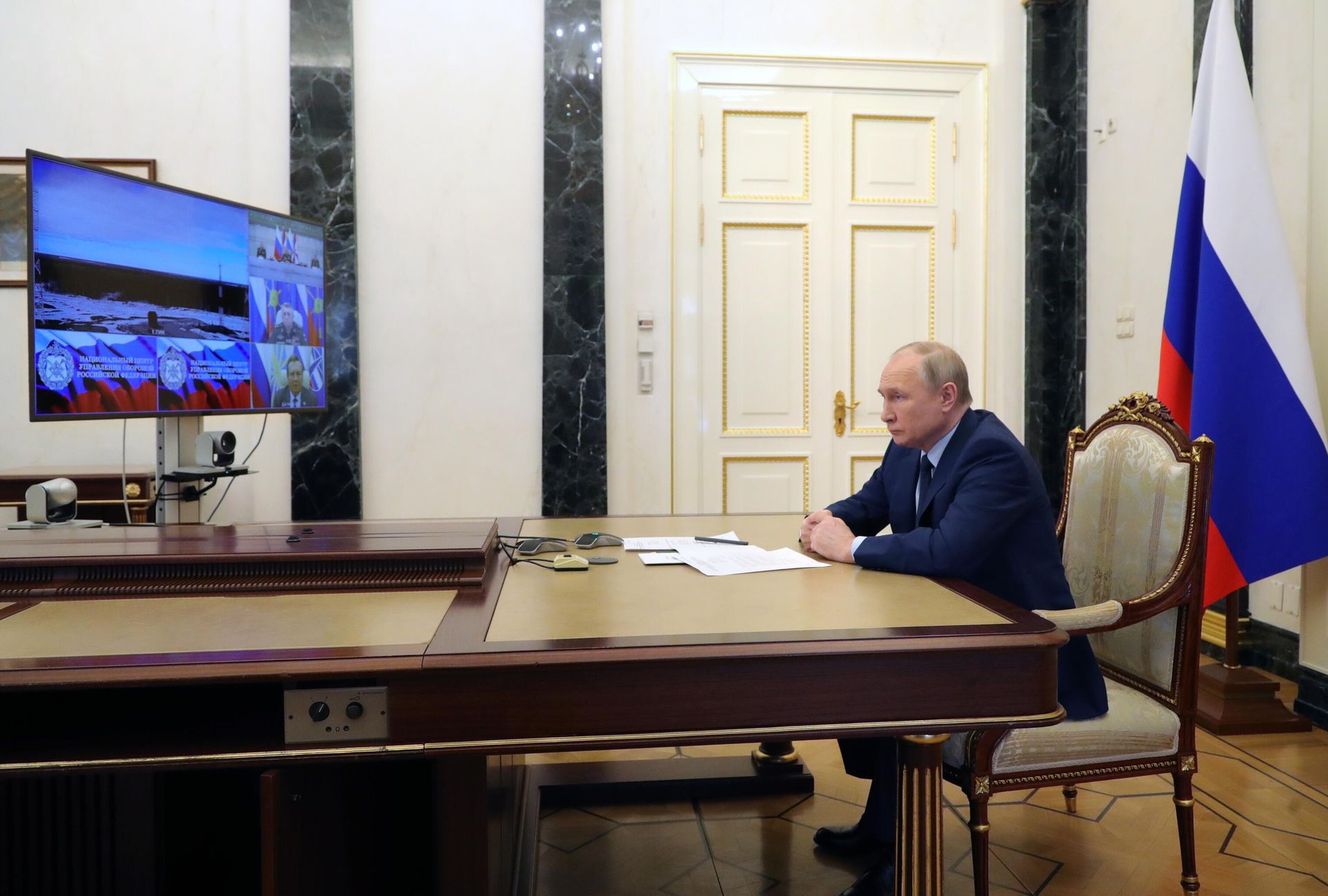 Президент РФ Владимир Путин наблюдает по видеосвязи за испытательным пуском межконтинентальной баллистической ракеты Сармат на испытательном космодроме Плесецк Президент РФ Владимир Путин наблюдает по видеосвязи за испытательным пуском межконтинентальной баллистической ракеты Сармат на испытательном космодроме Плесецк - РИА Новости, 1920, 22.11.2024
