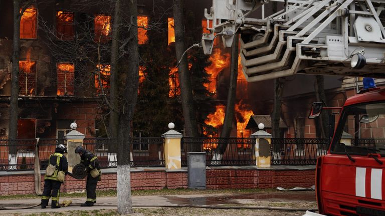 Пожар в оборонном НИИ в Твери Пожар в оборонном НИИ в Твери