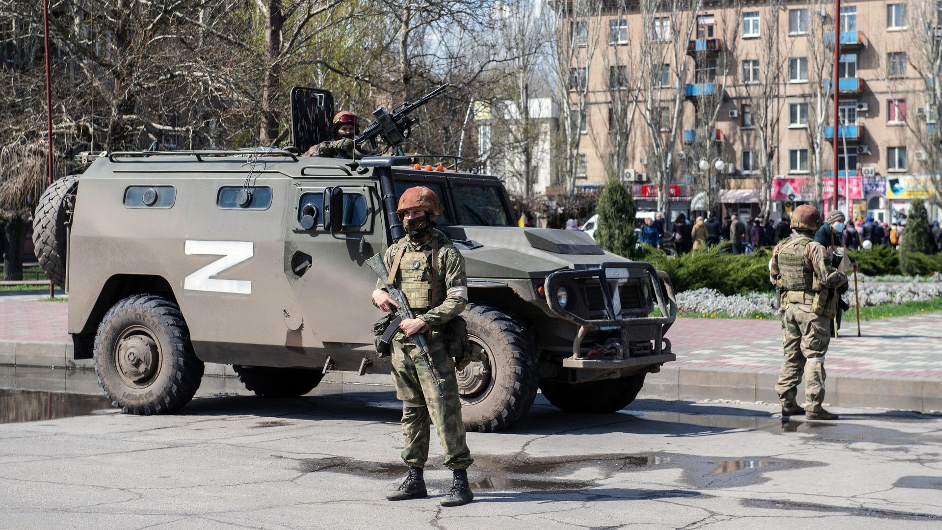 Военнослужащие РФ на улицах Мелитополя Военнослужащие РФ на улицах Мелитополя - РИА Новости, 1920, 04.05.2022