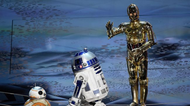 Персонажи из фильма Звездные войны дроиды BB-8, R2-D2 и C-3PO