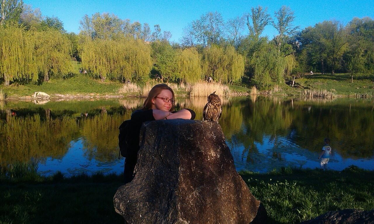 Зооволонтер из Донецка Галина Кондрашова и сова. Фото из личного архива - РИА Новости, 1920, 27.04.2022