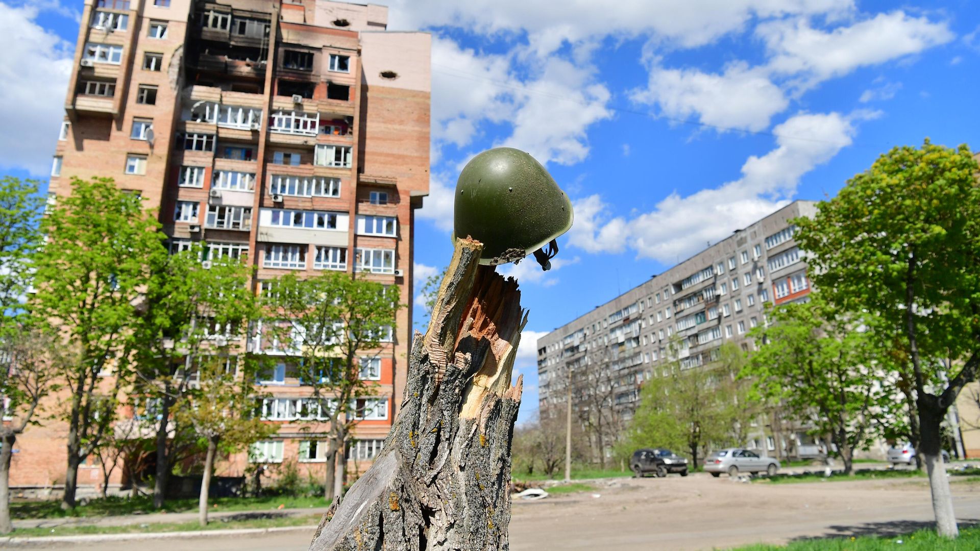 Поврежденные дома в Левобережном районе Мариуполя - РИА Новости, 1920, 05.06.2022