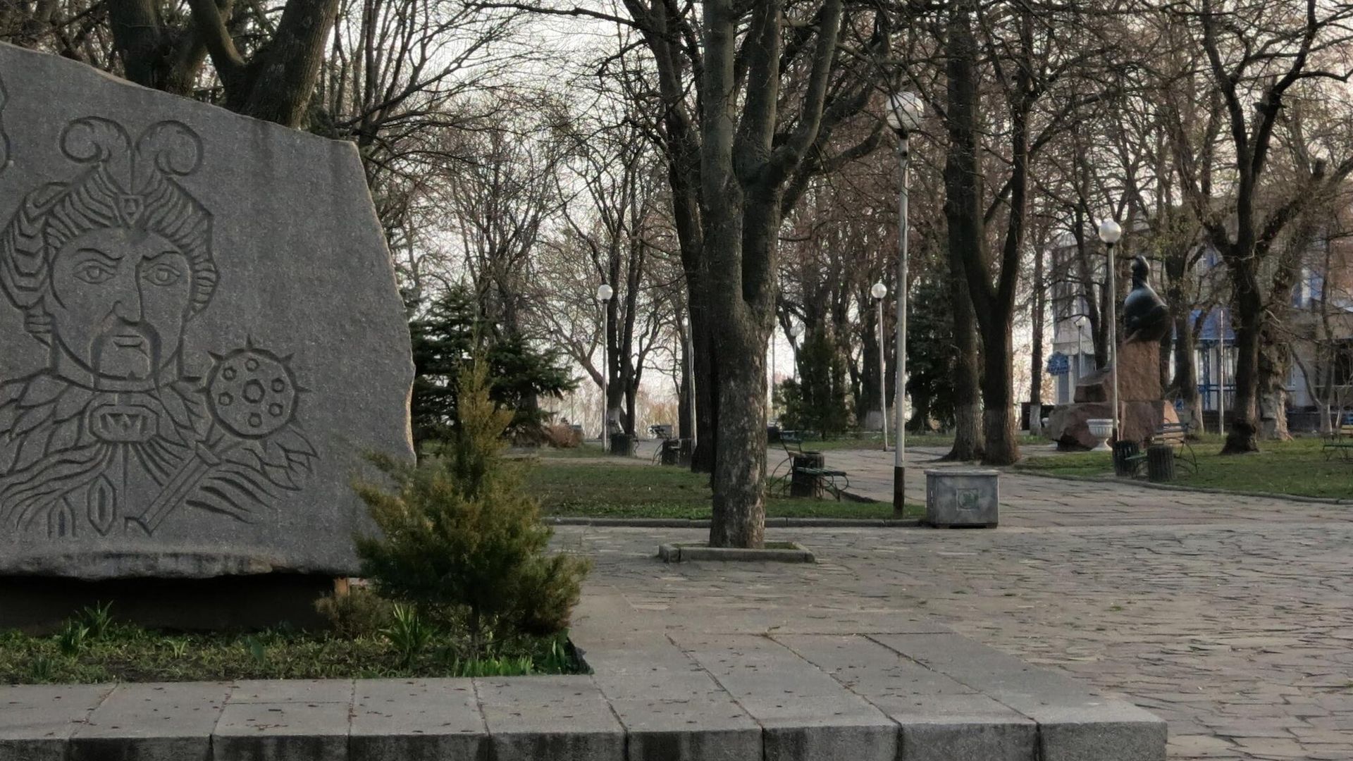 Сквер Богдана Хмельницкого в Черкассах Сквер Богдана Хмельницкого в Черкассах - РИА Новости, 1920, 30.04.2022