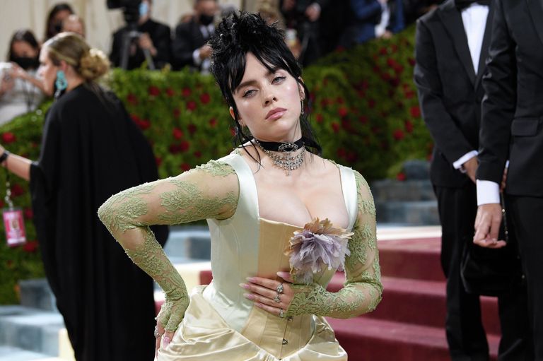 Билли Айлиш на балу Института костюма Met Gala Билли Айлиш на балу Института костюма Met Gala