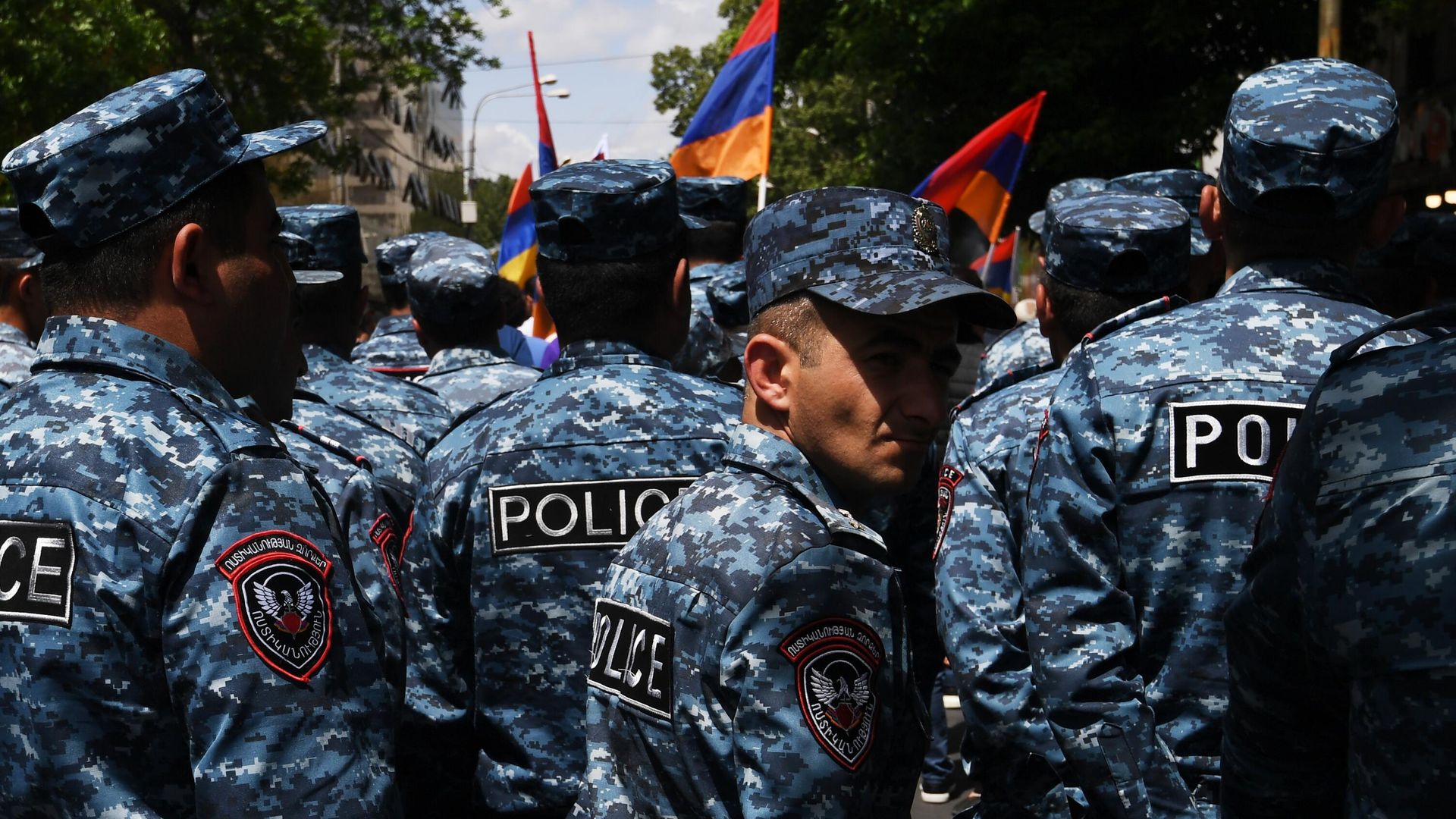 Полицейские во время митинга оппозиции в Ереване Полицейские во время митинга оппозиции в Ереване - РИА Новости, 1920, 10.05.2022