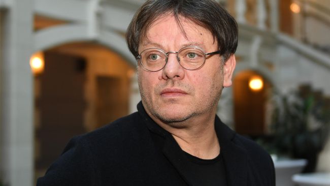 Режиссер Валерий Тодоровский Режиссер Валерий Тодоровский