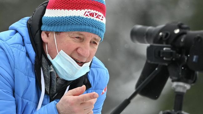 Тренер мужской сборной по биатлону Юрий Каминский 