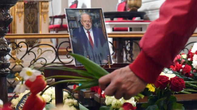 На церемонии прощания с бывшим председателем Верховного Совета БССР Станиславом Шушкевичем