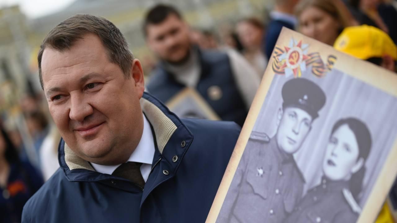 Глава Тамбовской области Максим Егоров во время акции Бессмертный полк Глава Тамбовской области Максим Егоров во время акции Бессмертный полк - РИА Новости, 1920, 09.05.2022