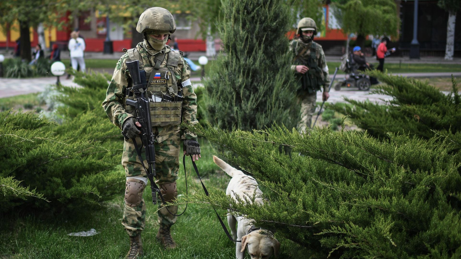 Российские военнослужащие в Мелитополе Российские военнослужащие в Мелитополе - РИА Новости, 1920, 11.05.2022