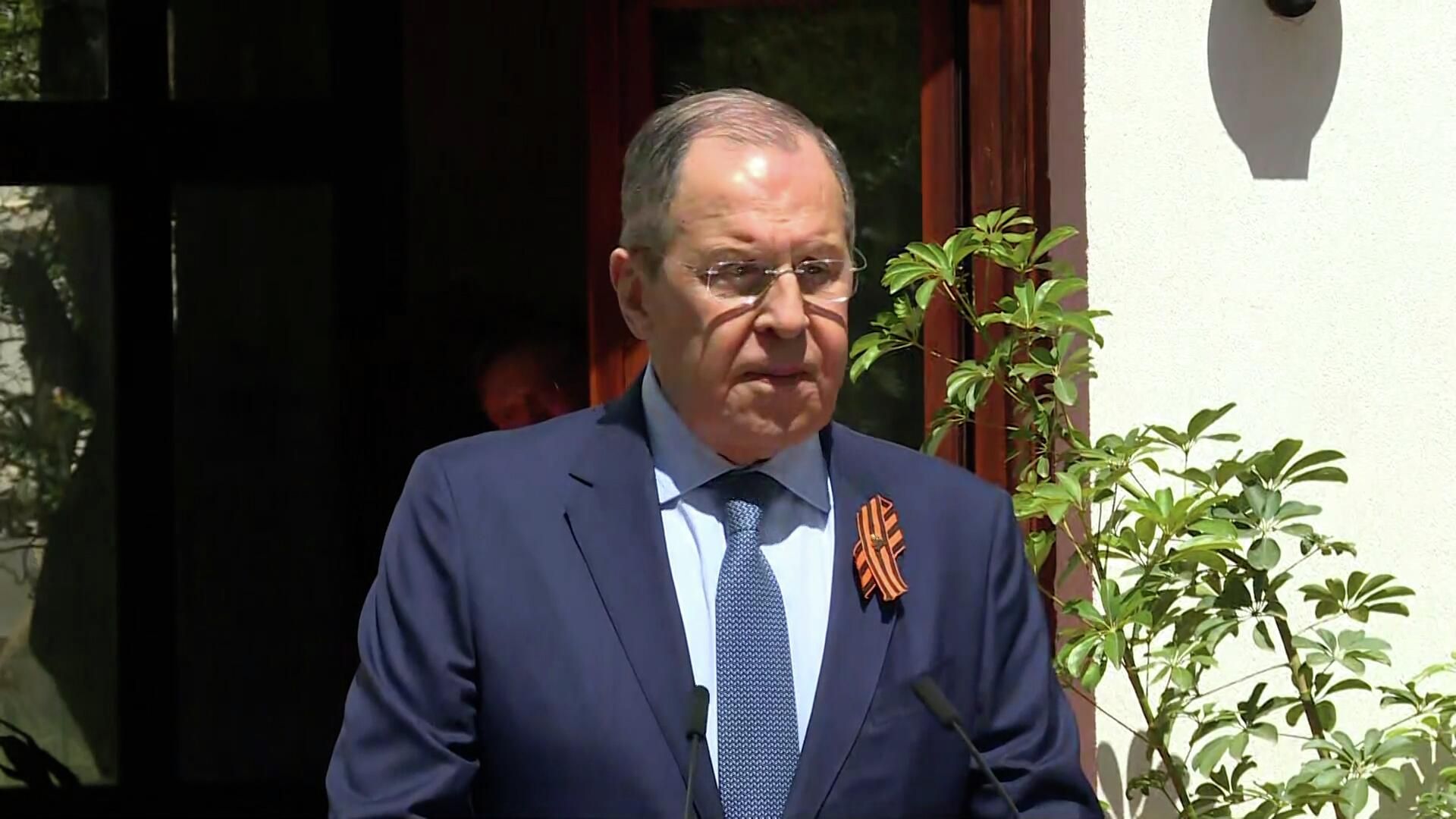 Лавров прокомментировал идею Борреля передать Украине активы РФ Лавров прокомментировал идею Борреля передать Украине активы РФ - РИА Новости, 1920, 10.05.2022