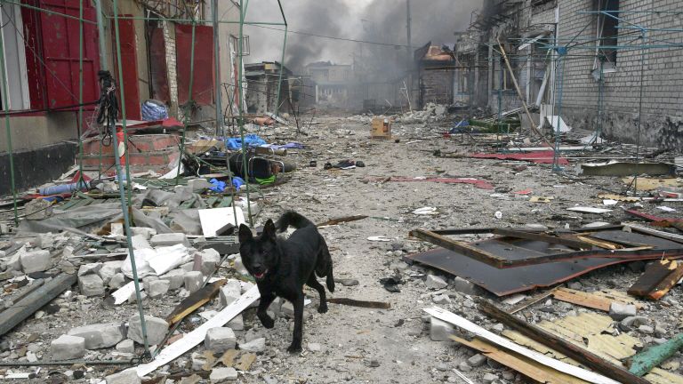 Разрушенный рынок в городе Попасная Разрушенный рынок в городе Попасная