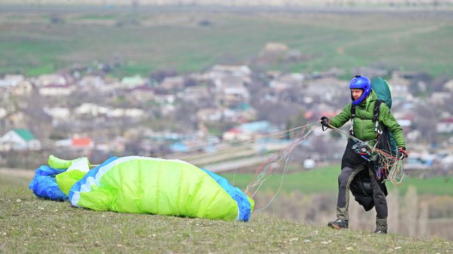 Полеты на парапланах участников клуба Crimea.Paraplan в Крыму Полеты на парапланах участников клуба Crimea.Paraplan в Крыму