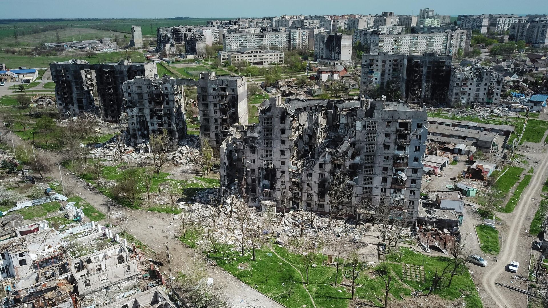 Разрушенные дома в Левобережном районе Мариуполя Разрушенные дома в Левобережном районе Мариуполя - РИА Новости, 1920, 18.05.2022