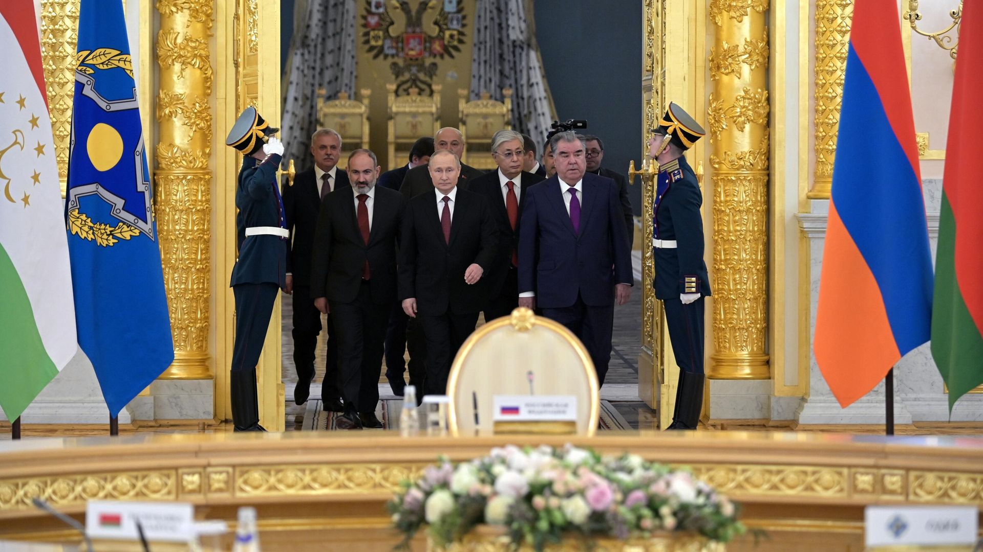 Президент РФ Владимир Путин на встрече лидеров государств - членов ОДКБ Президент РФ Владимир Путин на встрече лидеров государств - членов ОДКБ - РИА Новости, 1920, 16.05.2022