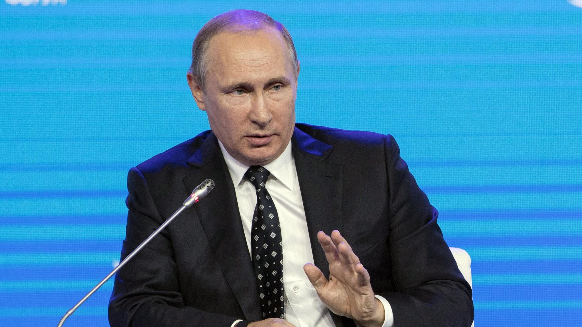 Президент Путин на пленарном заседании Открывая Дальний Восток Президент Путин на пленарном заседании Открывая Дальний Восток - РИА Новости, 1920, 20.05.2022