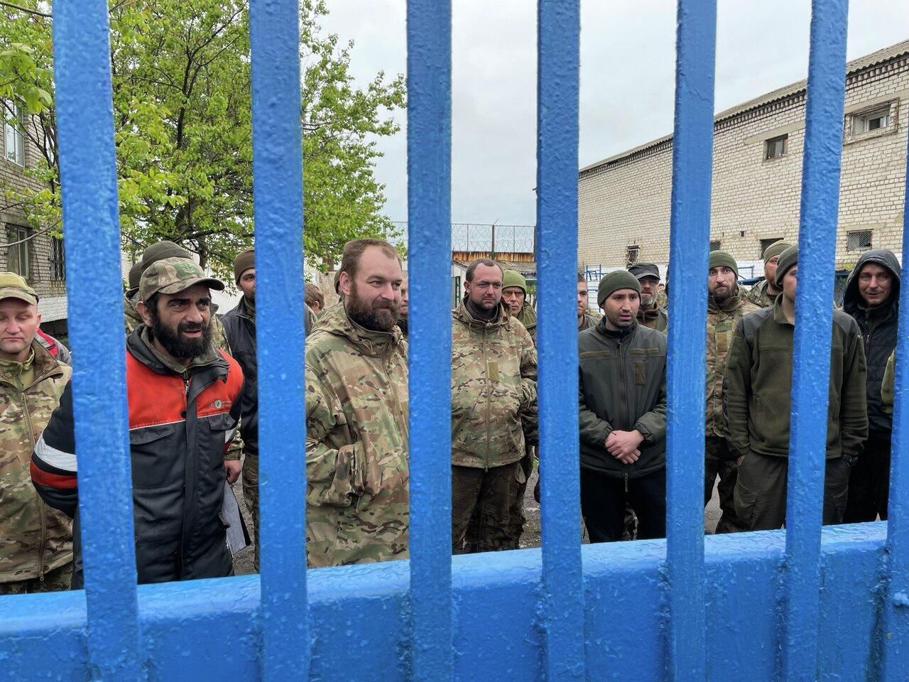 Сдавшиеся на Азовстали солдаты ВСУ Сдавшиеся на Азовстали солдаты ВСУ - РИА Новости, 1920, 19.05.2022