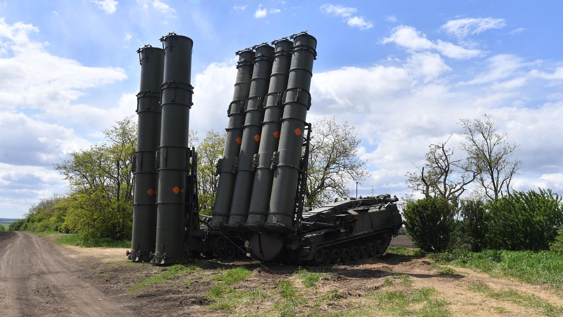 Работа зенитно-ракетной системы ПВО С-300В4 на Харьковском направлении - РИА Новости, 1920, 21.06.2022